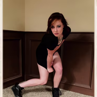 Avery_Greyson-The_Nude_Shoot Avery_Greyson-The_Nude_Shoot