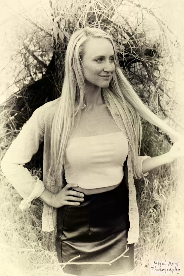 Chelsea Marie Bandw 09 23 2022 094 