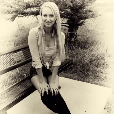 Chelsea Marie Bandw 09 23 2022 008