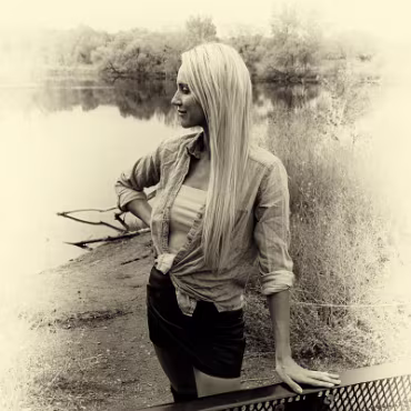 Chelsea Marie Bandw 09 23 2022 018