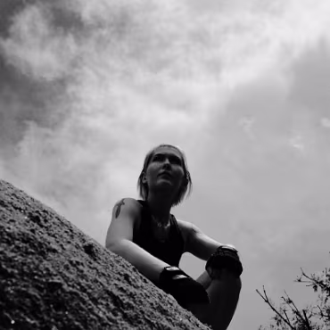 Dagney Simir Hales Dagney Simir Hales