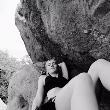 Dagney Simir Hales Dagney Simir Hales