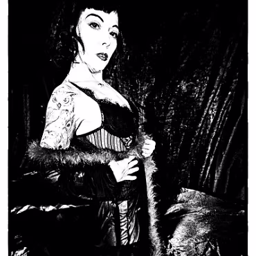 April_Teaze_3-03-10-2023-006