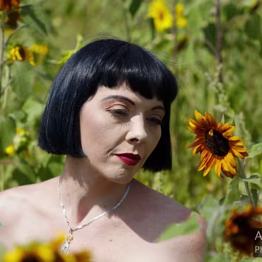 April Teaze 08 31 2022 081