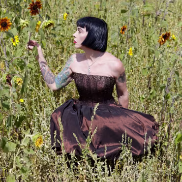 April Teaze 08 31 2022 072