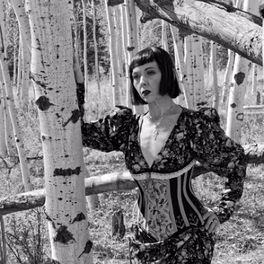 April_Teaze_Ii_B_And_W-10-17-2022-008