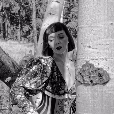 April_Teaze_Ii_B_And_W-10-17-2022-011