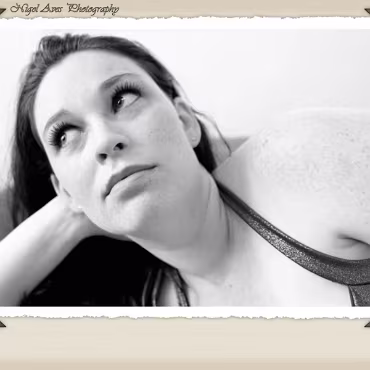 Dangerous Curves The many facits of sara cate as we spend an afternoon photographing/