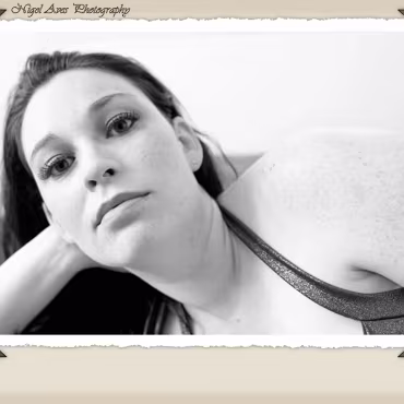 Dangerous Curves The many facits of sara cate as we spend an afternoon photographing/