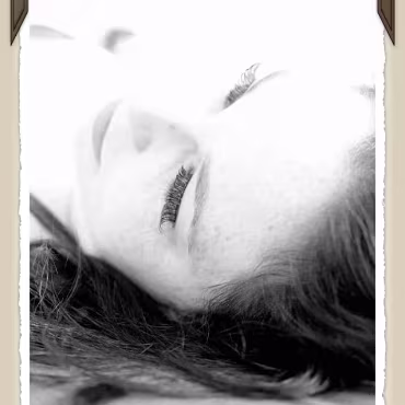 Dangerous Curves The many facits of sara cate as we spend an afternoon photographing/