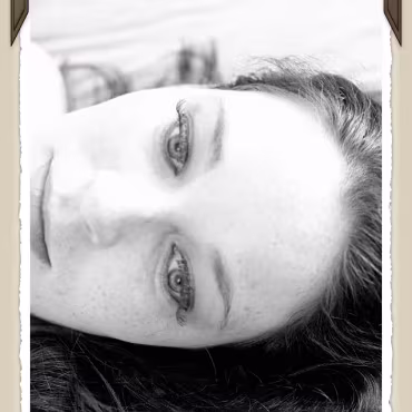 Dangerous Curves The many facits of sara cate as we spend an afternoon photographing/