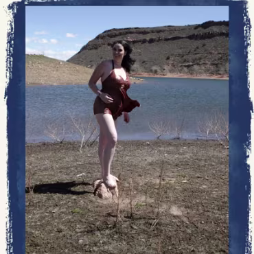 Dangerous Curves The many facits of sara cate as we spend an afternoon photographing/