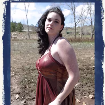 Dangerous Curves The many facits of sara cate as we spend an afternoon photographing/