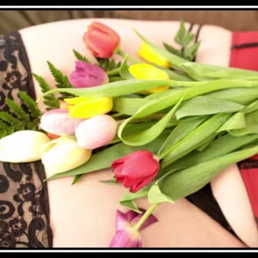 Dangerous Curves The many facits of sara cate as we spend an afternoon photographing/