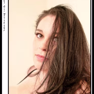 Dangerous Curves The many facits of sara cate as we spend an afternoon photographing/