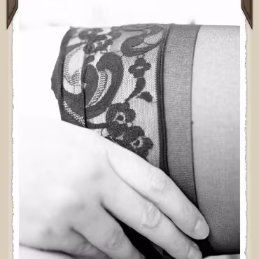 Dangerous Curves The many facits of sara cate as we spend an afternoon photographing/