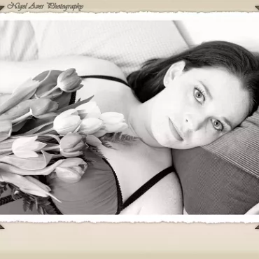 Dangerous Curves The many facits of sara cate as we spend an afternoon photographing/