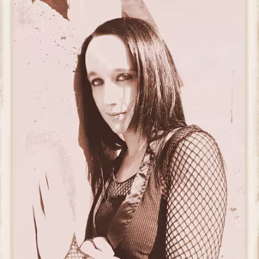 Heather Brown - Part 2 Our 2nd shoot together worked perfectly. Heather wanted to shoot at the 