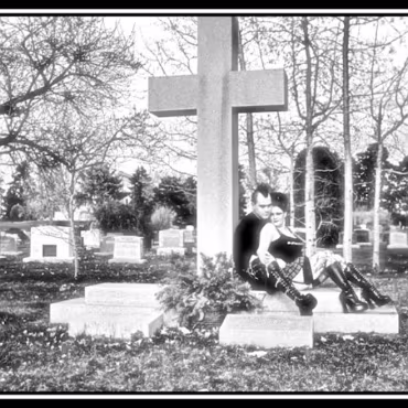 Jenae and Skot A lazy afternoon in Denver Colorado with Jeanae and Skot.