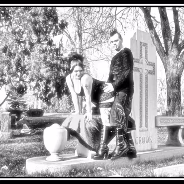 Jenae and Skot A lazy afternoon in Denver Colorado with Jeanae and Skot.