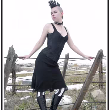 Lola Carmen Listerine Now here is attitude and poise at it's best.