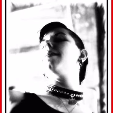 Lola Carmen Listerine Now here is attitude and poise at it's best.