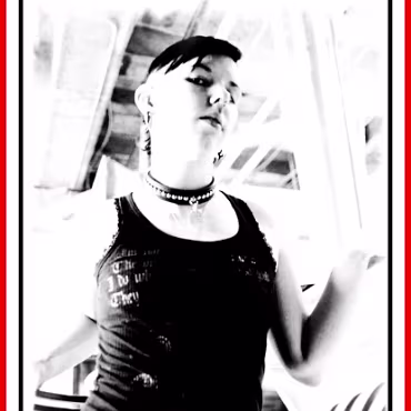 Lola Carmen Listerine Now here is attitude and poise at it's best.