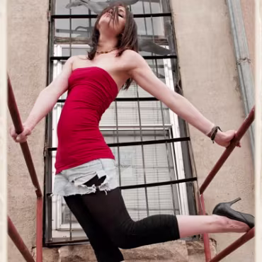 Lucy (in the sky) A trip around 