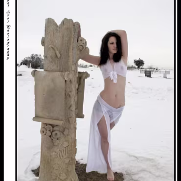 Mimi In the bitter cold Mimi was a total tropper during this shoot. She is truely one of the best.