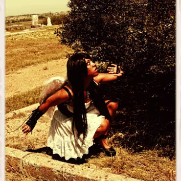 Ningyoo - Fallen Angel Our first shoot and everything went according to plan! Ningyoo, is a wonderful person but she also oozes modeling tallent . This was our first shoot together,...