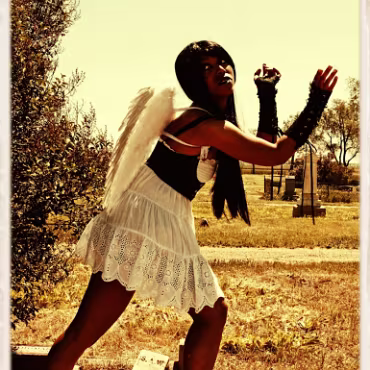 Ningyoo - Fallen Angel Our first shoot and everything went according to plan! Ningyoo, is a wonderful person but she also oozes modeling tallent . This was our first shoot together,...