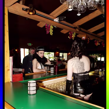 Burleque - April 2012 Burleque - April 2012