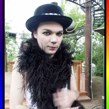 Burleque - April 2012 Burleque - April 2012