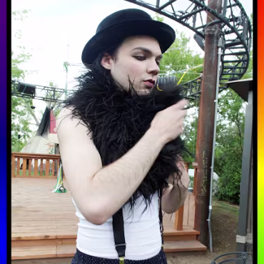 Burleque - April 2012 Burleque - April 2012