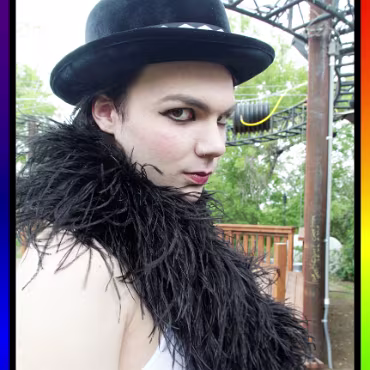 Burleque - April 2012 Burleque - April 2012