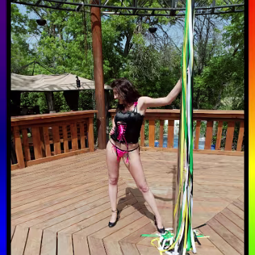 Burleque - April 2012 Burleque - April 2012