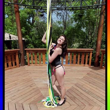 Burleque - April 2012 Burleque - April 2012