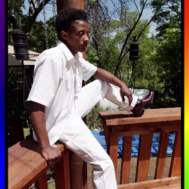 Burleque - April 2012 Burleque - April 2012