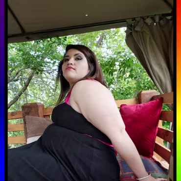 Burleque - April 2012 Burleque - April 2012