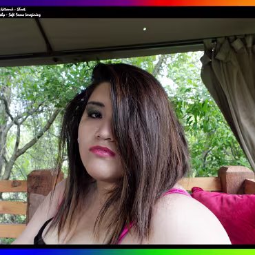 Burleque - April 2012 Burleque - April 2012