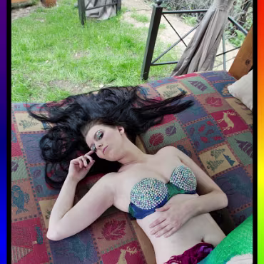 Burleque - April 2012 Burleque - April 2012