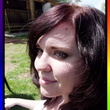 Burleque - April 2012 Burleque - April 2012