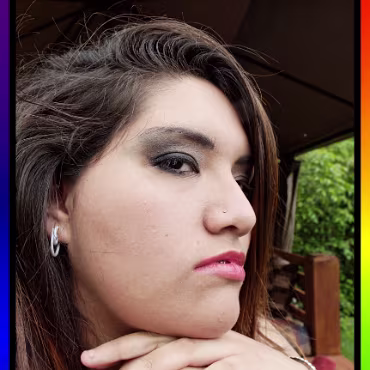 Burleque - April 2012 Burleque - April 2012