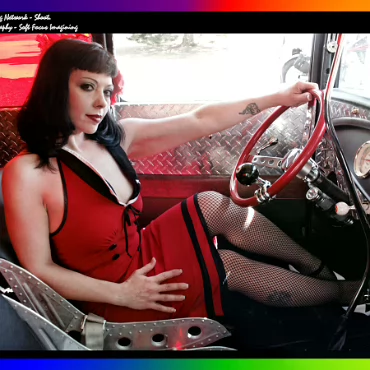Pin Up - March 2012 Pin Up - March 2012