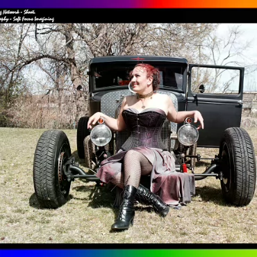 Pin Up - March 2012 Pin Up - March 2012