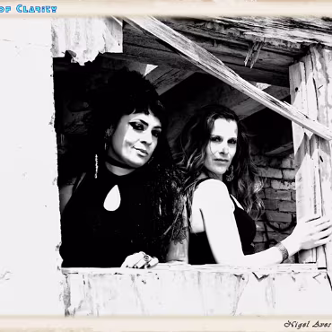 Dirty Dish And Tracey Southerly 058