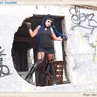 Dirty Dish And Tracey Southerly 155