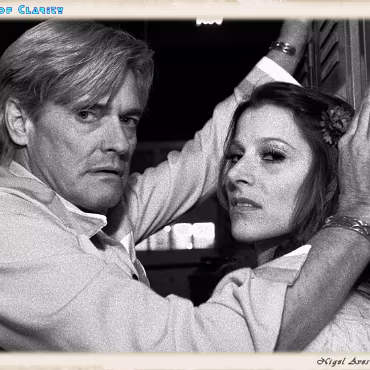 Tracey Southerly and David Gordon Roll Up, Roll UP, Read All About IT! Is this the start and end of a relationship? Did he, Didn't he?