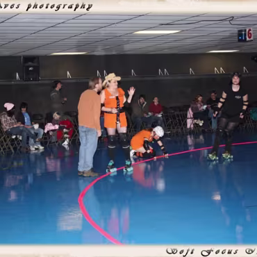 The Derby Girls - Nov. 14th Before videoing the bouts here are some photographs of the warm ups and tear down.
