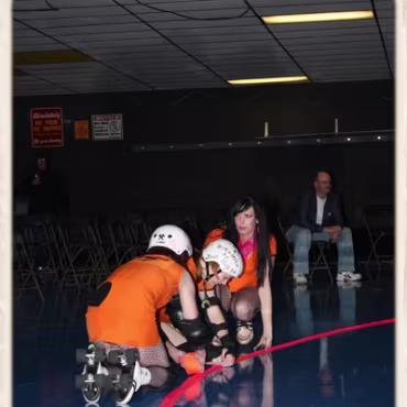 The Derby Girls - Nov. 14th Before videoing the bouts here are some photographs of the warm ups and tear down.
